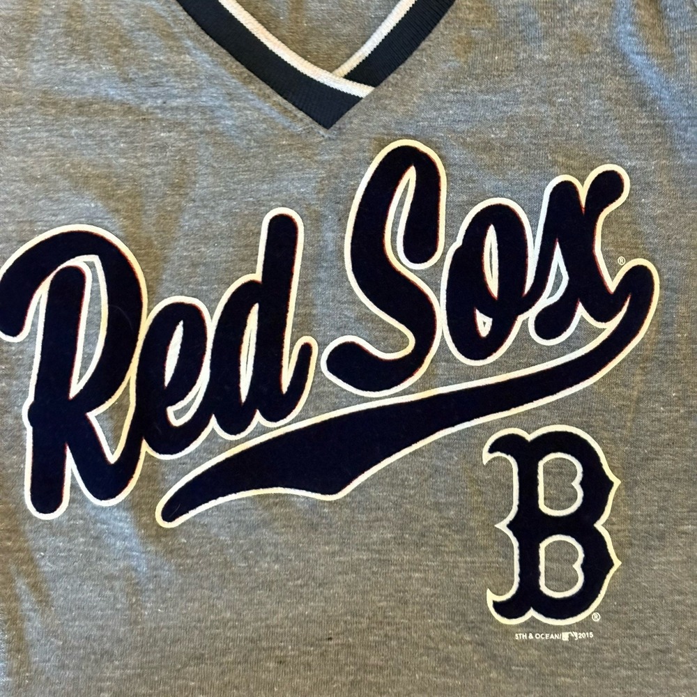 MLB T-Shirt  Women's  Boston Red Sox V-Neck Grey Blue  Size Medium NWT